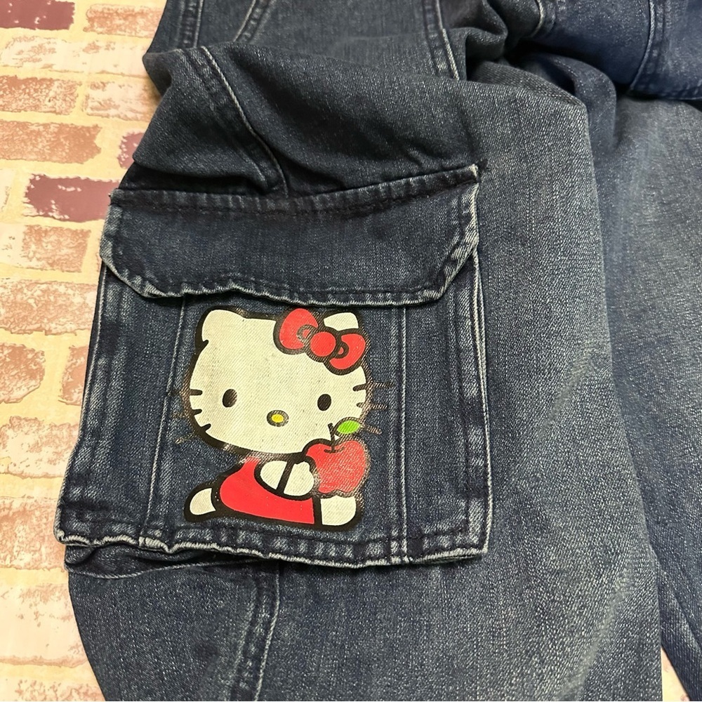 Hello Kitty Denim Jeans with Pink Accents size 1 - Picture 5 of 11